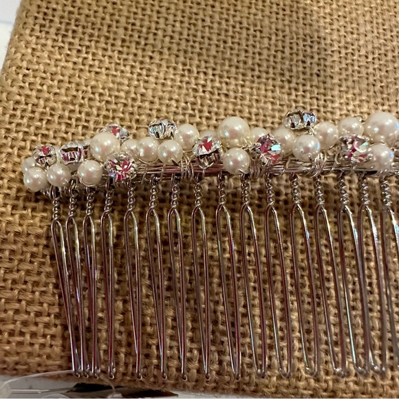 New with Tag Bridal Hair Comb, silver with faux pearls and clear rhinestones - Picture 7 of 11